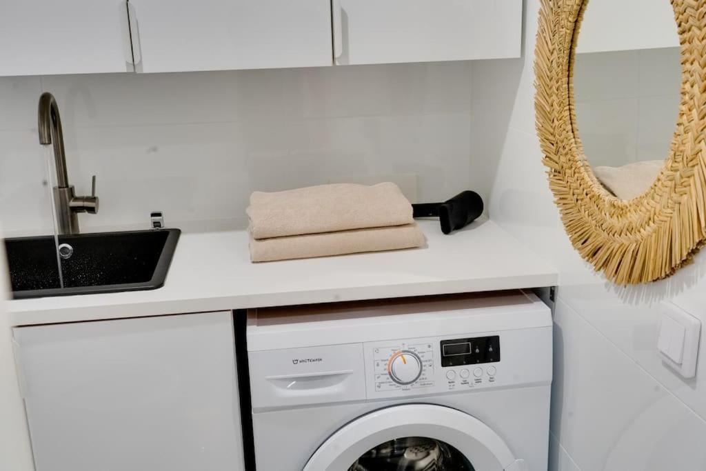 Best Location In Tampere! Modern City Apartment, 2Rooms, Kitchen And Balcony Exterior photo