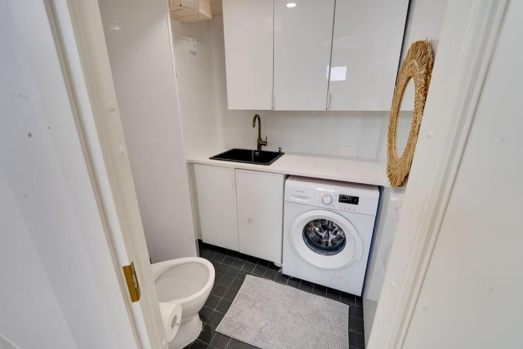Best Location In Tampere! Modern City Apartment, 2Rooms, Kitchen And Balcony Exterior photo