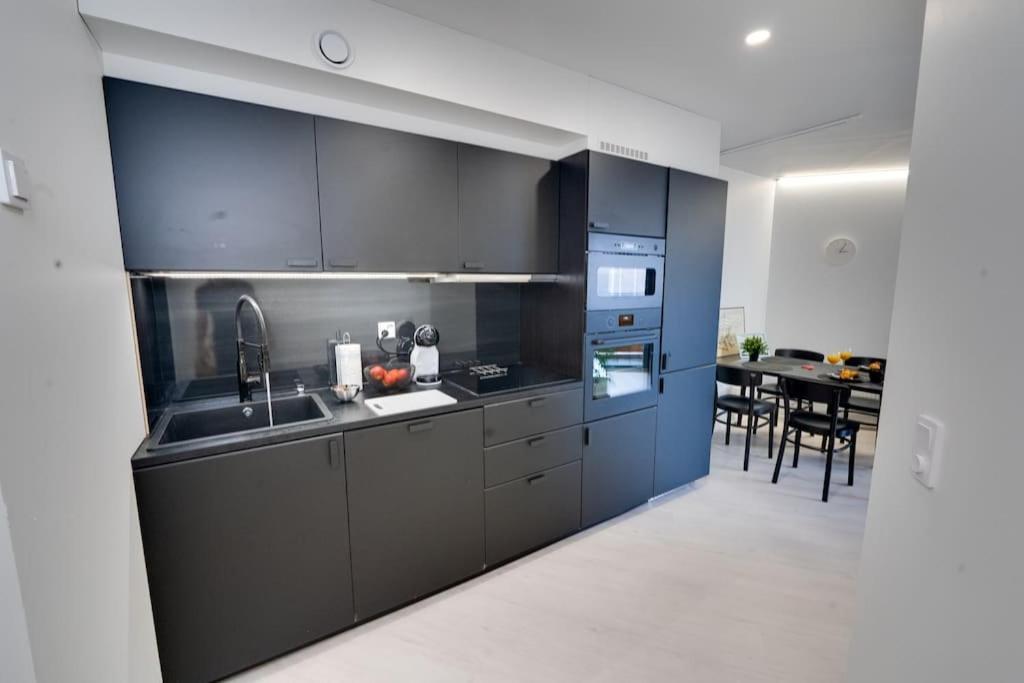 Best Location In Tampere! Modern City Apartment, 2Rooms, Kitchen And Balcony Exterior photo