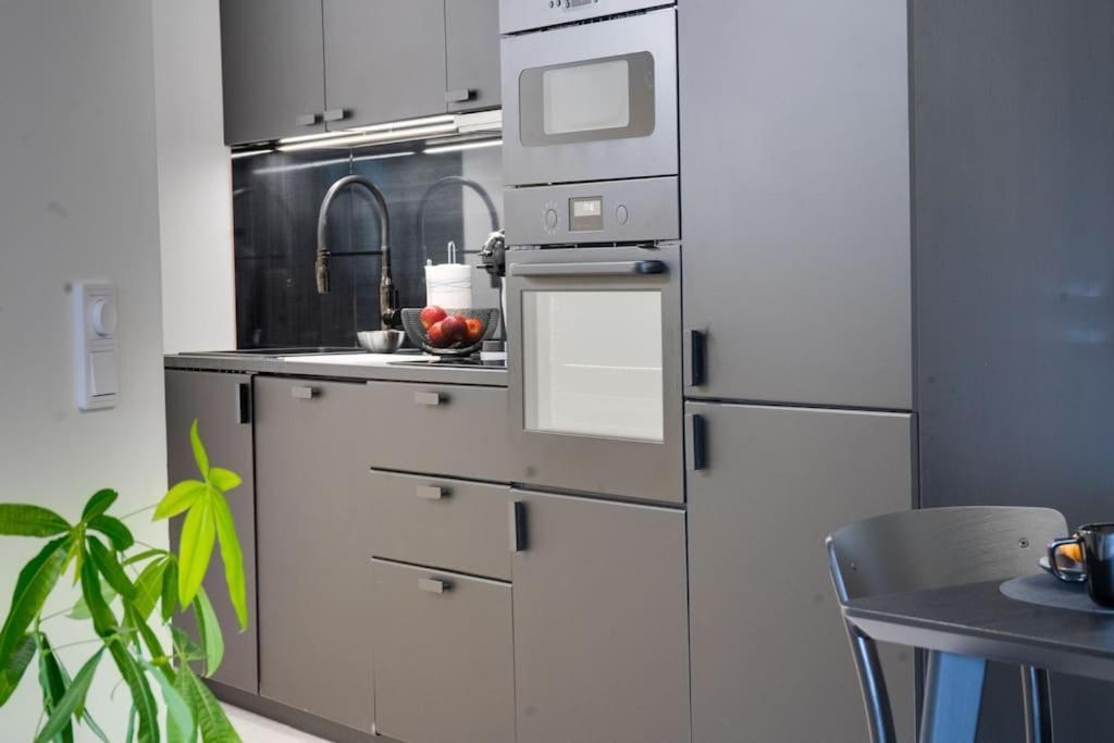 Best Location In Tampere! Modern City Apartment, 2Rooms, Kitchen And Balcony Exterior photo