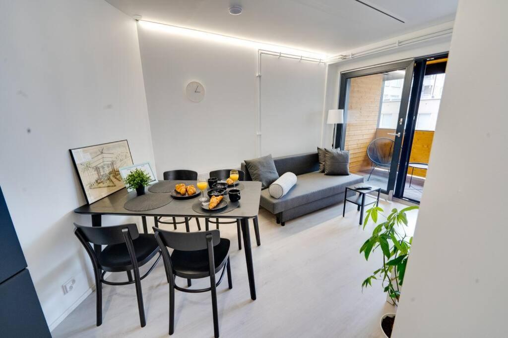 Best Location In Tampere! Modern City Apartment, 2Rooms, Kitchen And Balcony Exterior photo